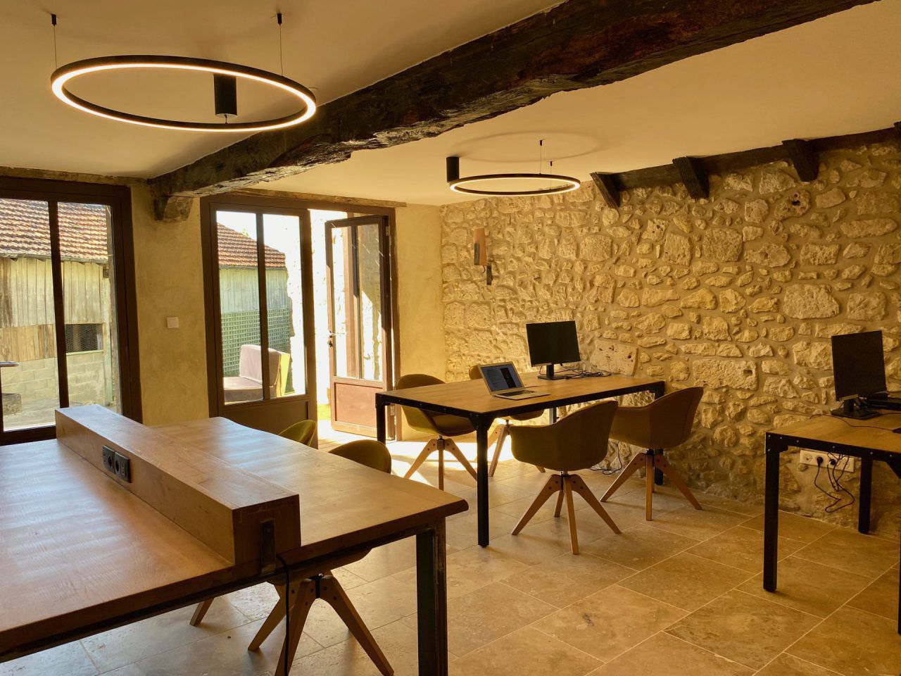 Visuel — Location — coworking